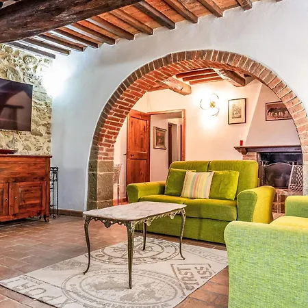 Apartment Poggio Del Pero -1 By Interhome