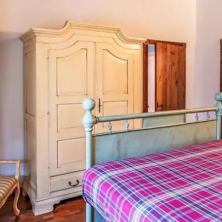 Poggio Del Pero -1 By Interhome * Colle Calzolaro